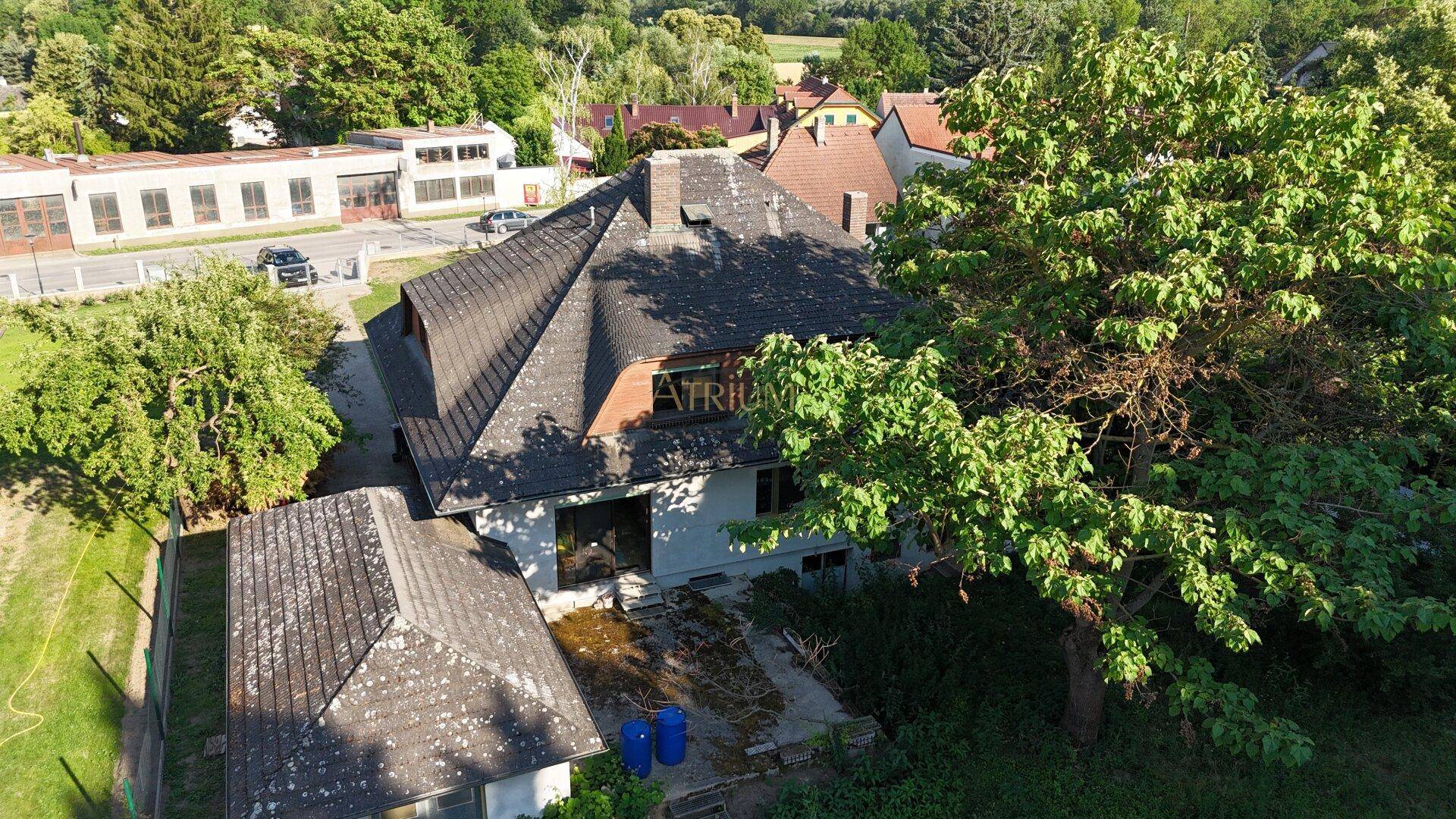 Großzügiges Einfamilienhaus mit Garten, Garage &amp; 11 Zimmern in Mannersdorf! - Ansicht 2