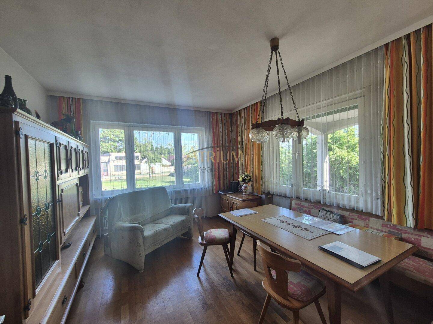 Großzügiges Einfamilienhaus mit Garten, Garage &amp; 11 Zimmern in Mannersdorf! - Ansicht 3