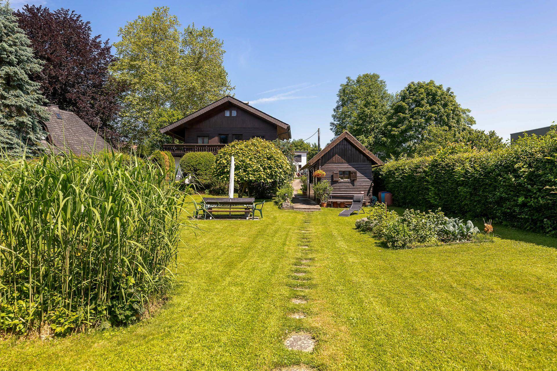 Exklusive, großzügige Seeliegenschaft direkt am malerischen Attersee - inkl. Steg! - Ansicht 5