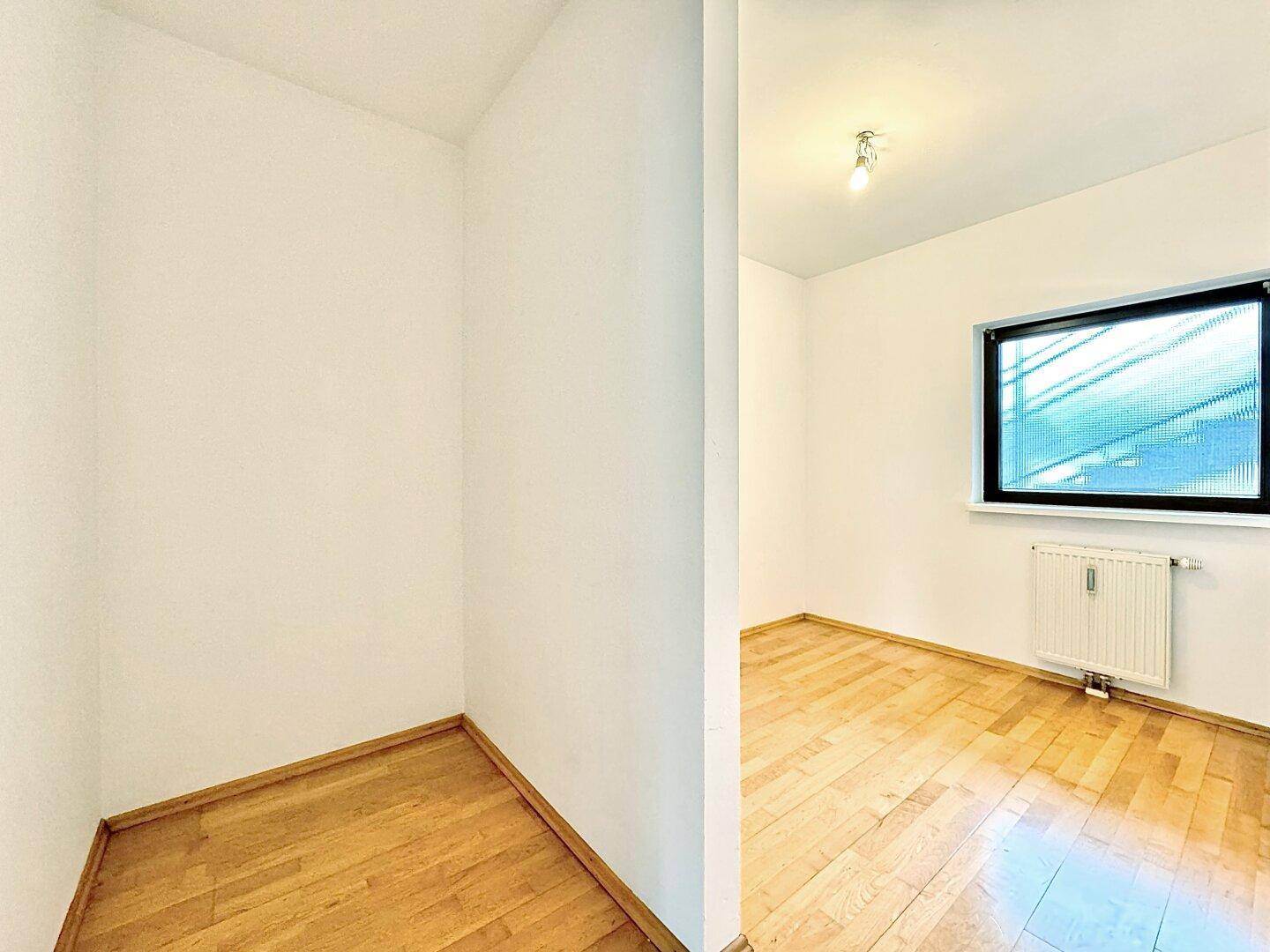 Büro/begehbarer Schrank