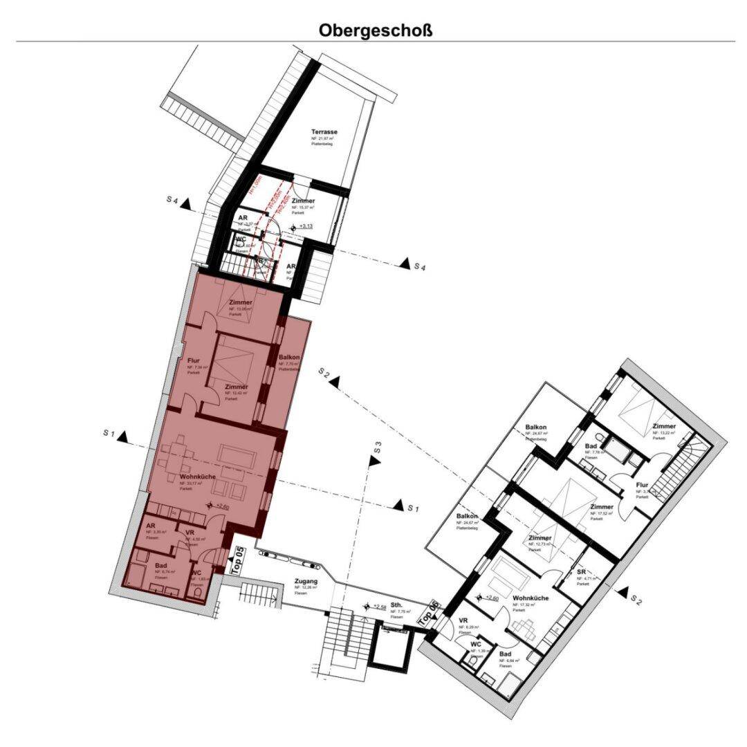 Übersichts-Grundriss des Obergeschosses mit mehreren Wohneinheiten und Terrassenbereichen.