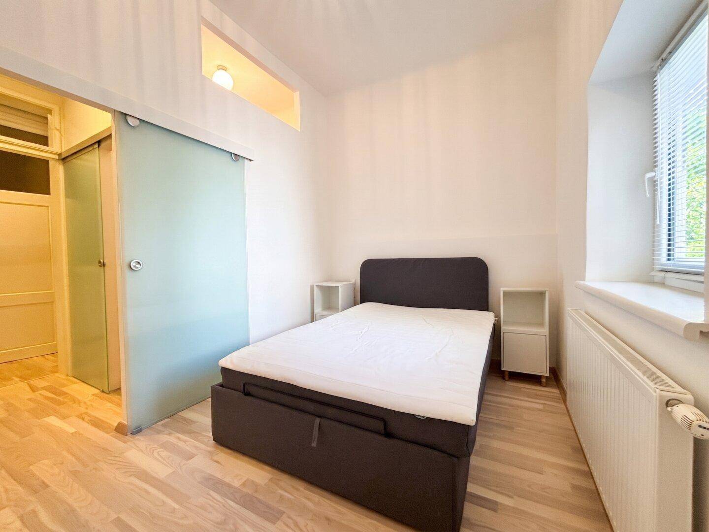 Möbliert + saniert I Pendler, Expats, Projektarbeiter! I U1 und 13A direkt vorm Haus - Hofruhelage - Top-Infrastruktur - Hauptbahnhof – pohled 5