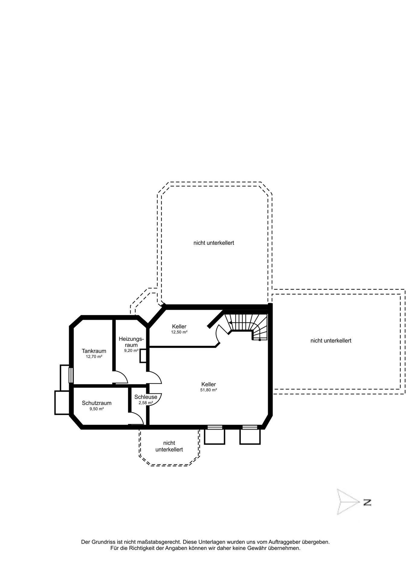 Grundriss des Kellergeschosses mit Kellerräumen, Heizungs- und Tankraum.