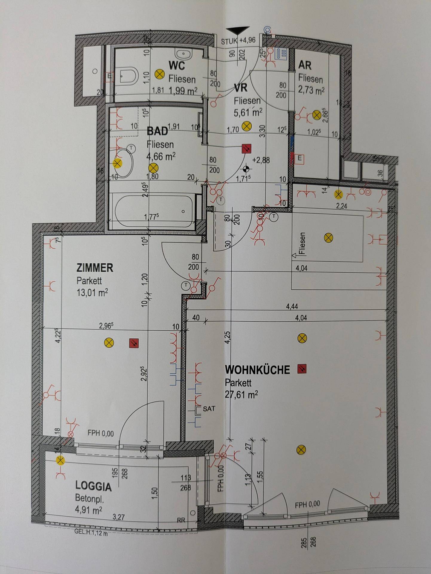 Detaillierter Grundriss der Wohnung mit Zimmern, Wohnküche, Bad und Loggia.