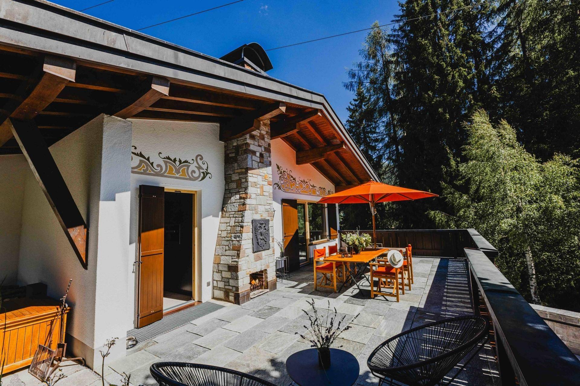 Große Terrasse OG