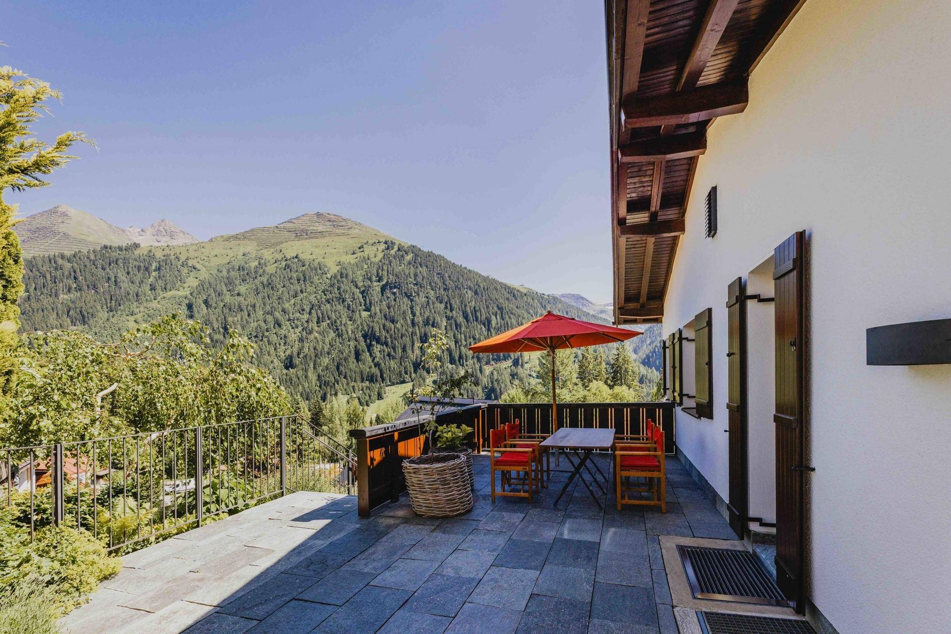 Kleine Terrasse OG