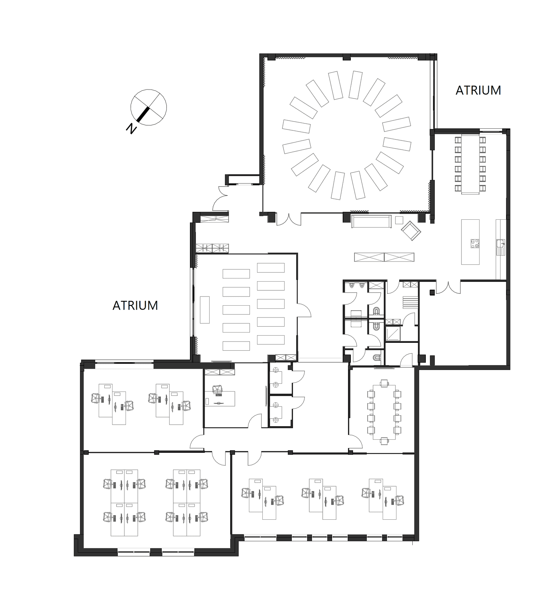 Detaillierter Grundriss einer Etage mit verschiedenen Bürobereichen und Besprechungsräumen.
