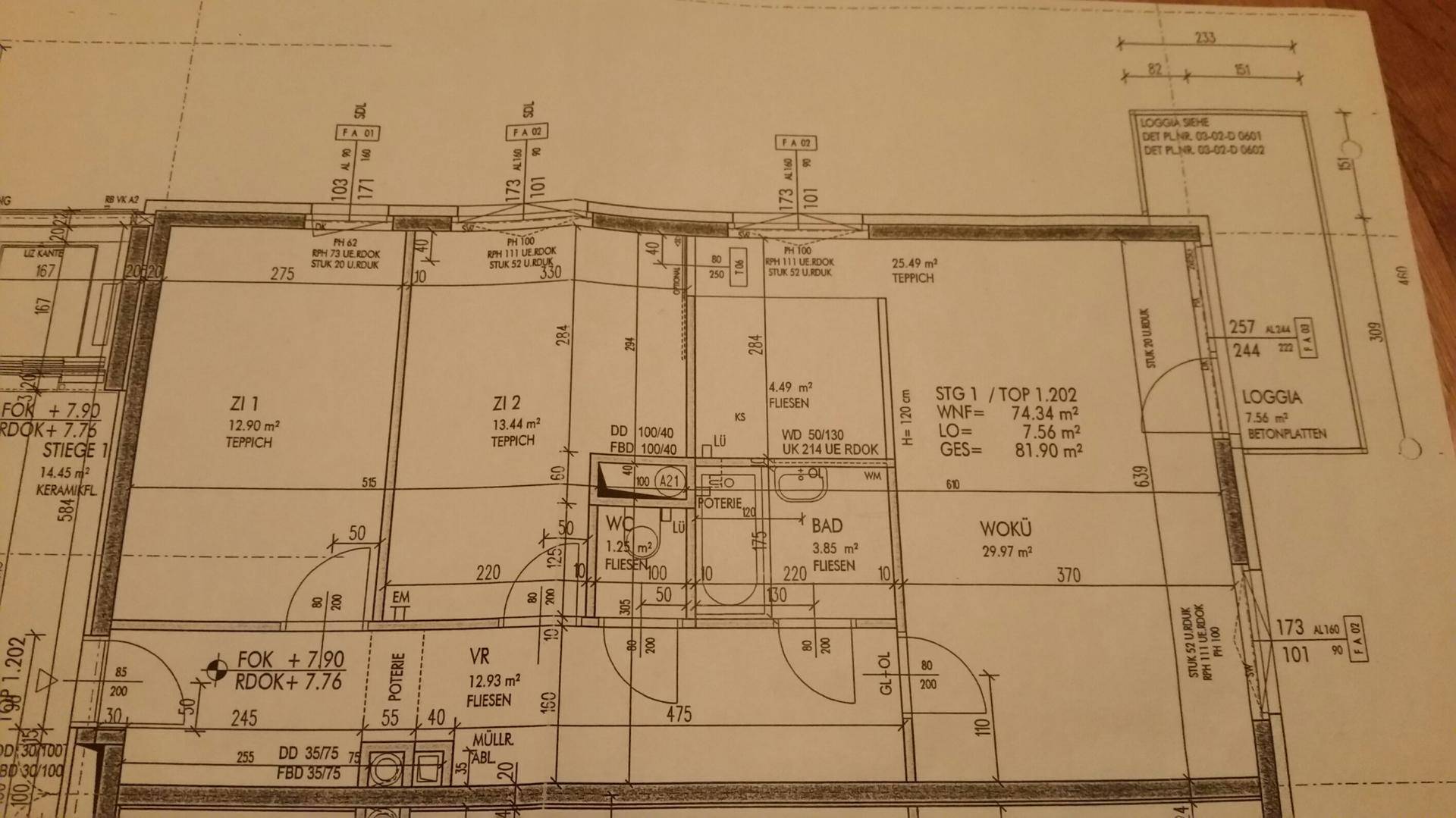 Detaillierter Grundrissplan mit Raumaufteilung und Maßangaben für die Wohnung.