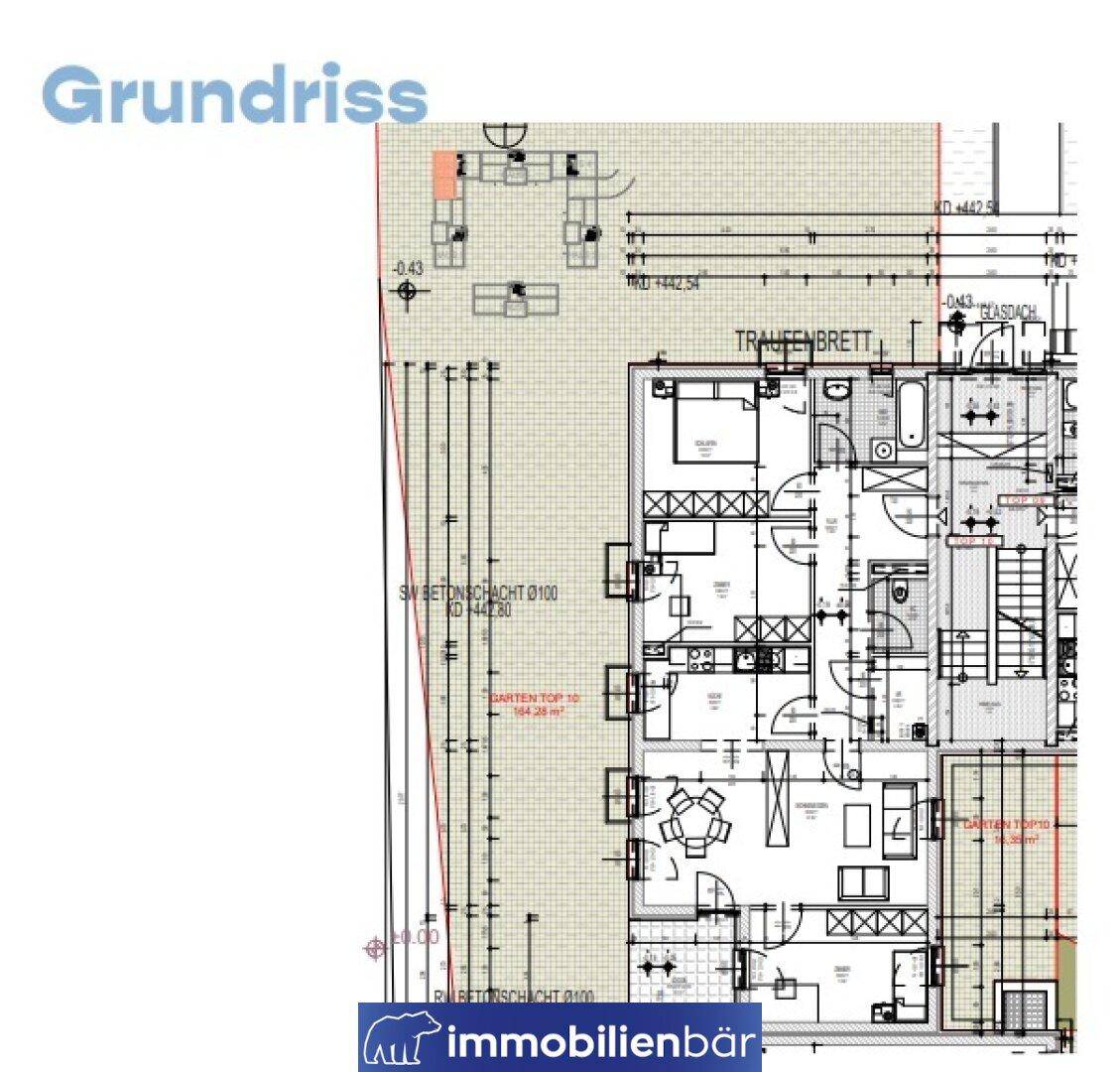 Detaillierter Grundriss einer Wohneinheit mit Raumaufteilung und Außenbereich.