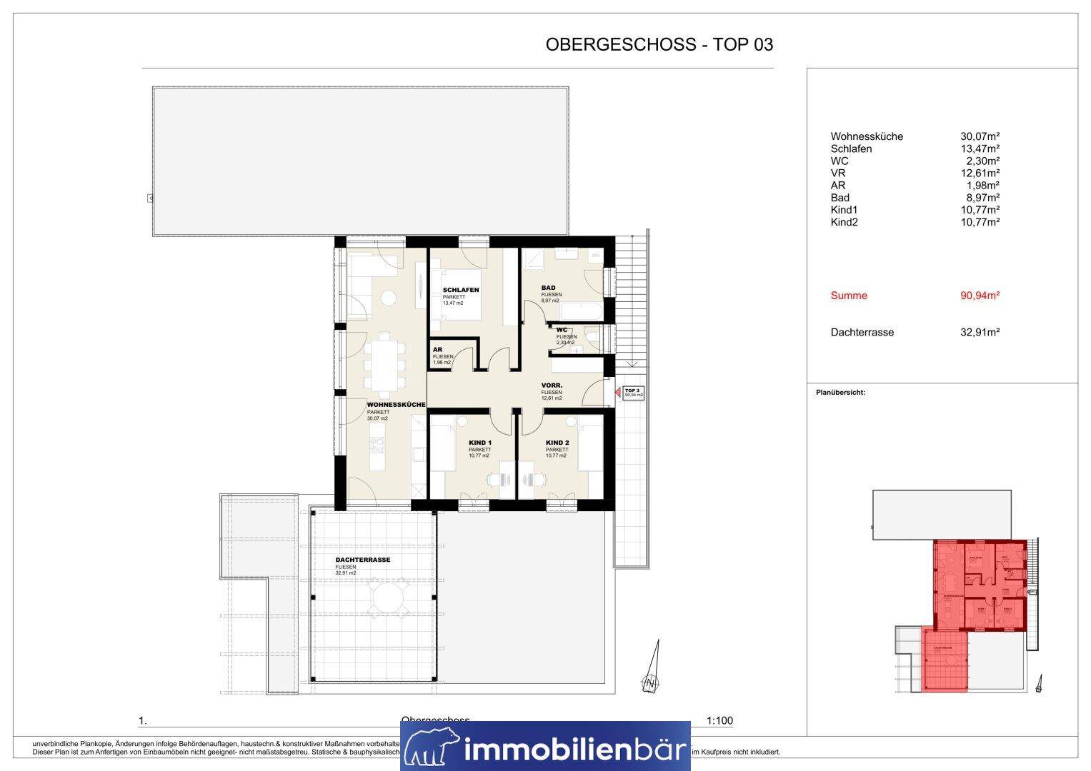 Grundriss des Obergeschosses mit offener Wohnküche, drei Schlafzimmern und Dachterrasse.