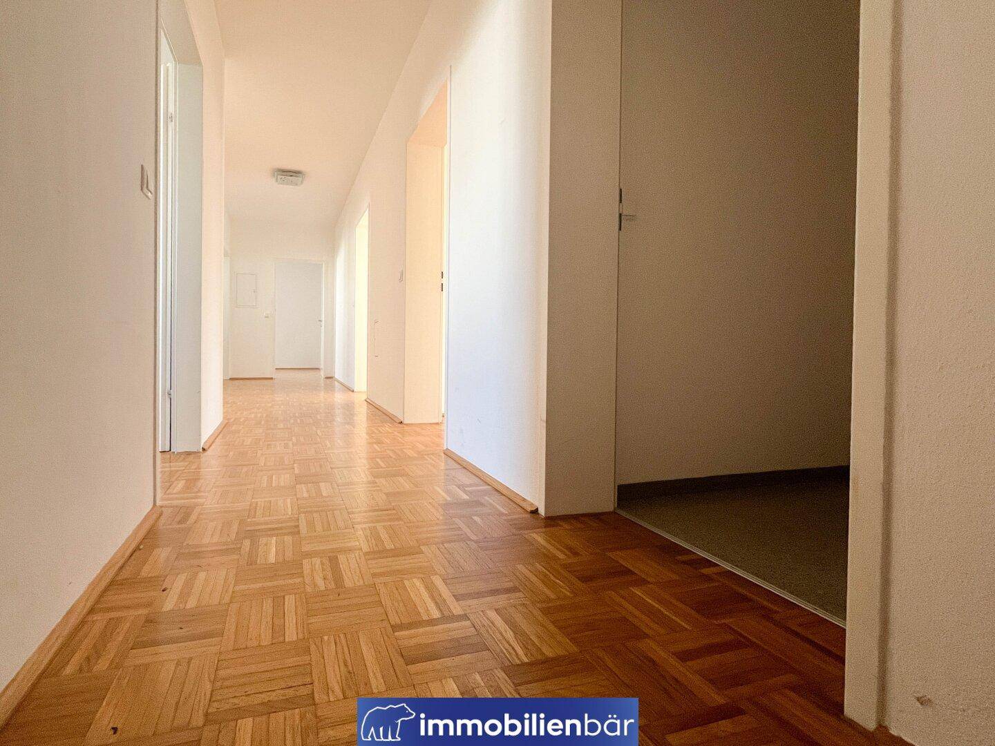 Familientraum in Rieder Bestlage - 4 Zimmer mit Loggia und Kellerraum - Ansicht 6