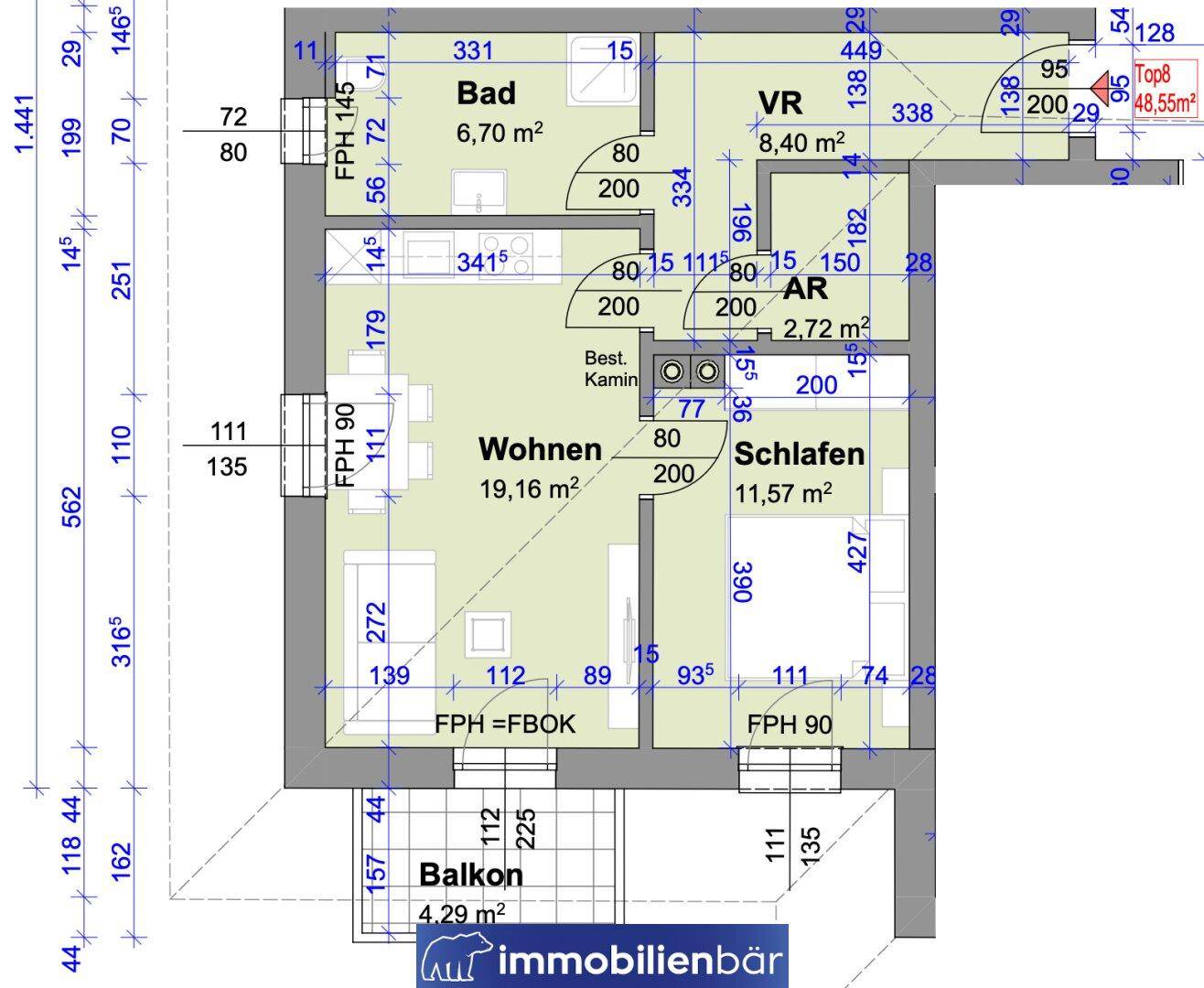 Grundriss einer Wohnung mit Schlafzimmer, Wohnzimmer, Bad und Balkon.