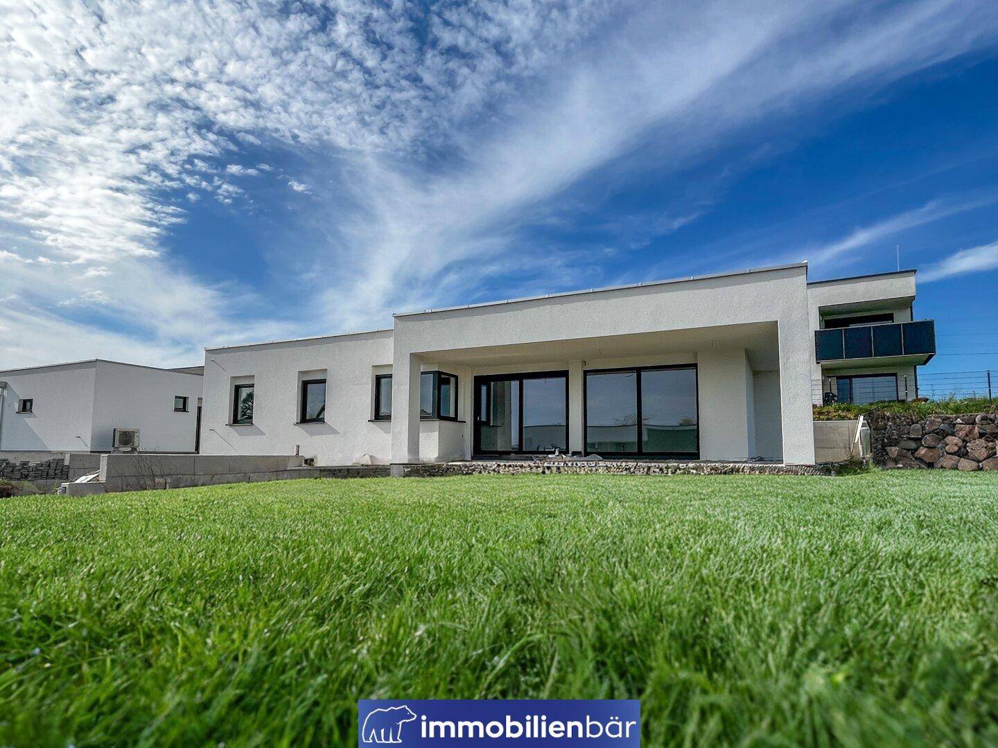 Panorama Bungalow - Mit Aussicht am Besten - mit Carport, Provisionsfrei vom Bauträger- Haus 3 - Ansicht 2