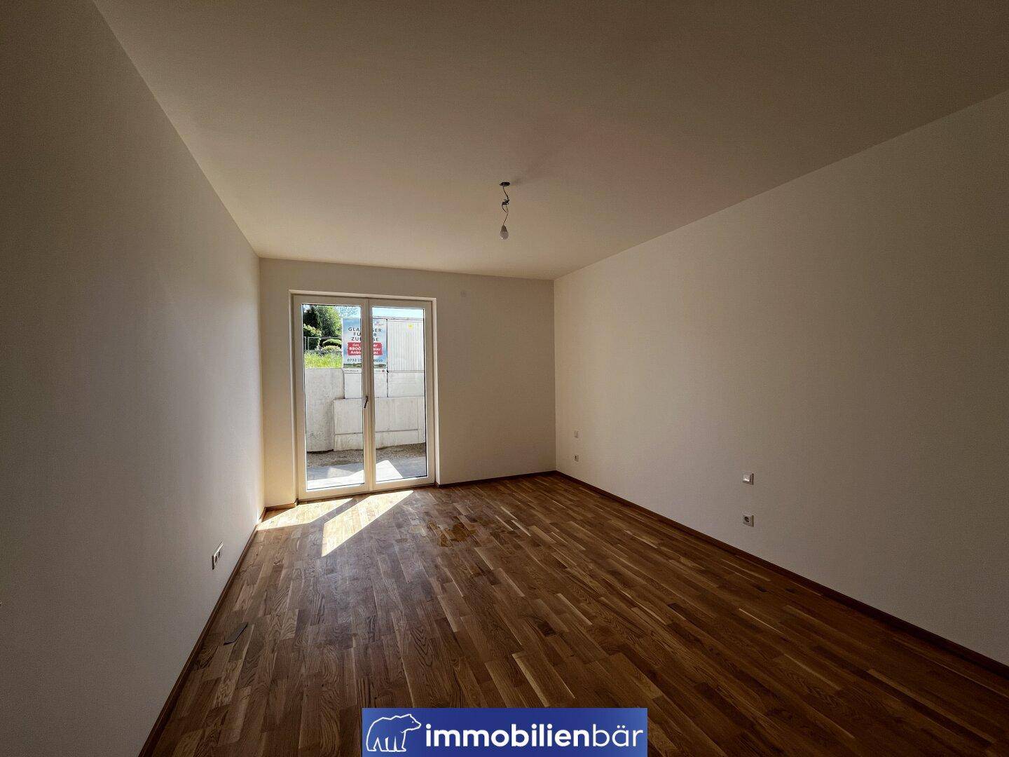 BEZUGSFERTIG - hochwertige 4 Zimmer Wohnung mit Garten - 2 Parkplätze - inkl. Küche - Top 3 - Ansicht 4