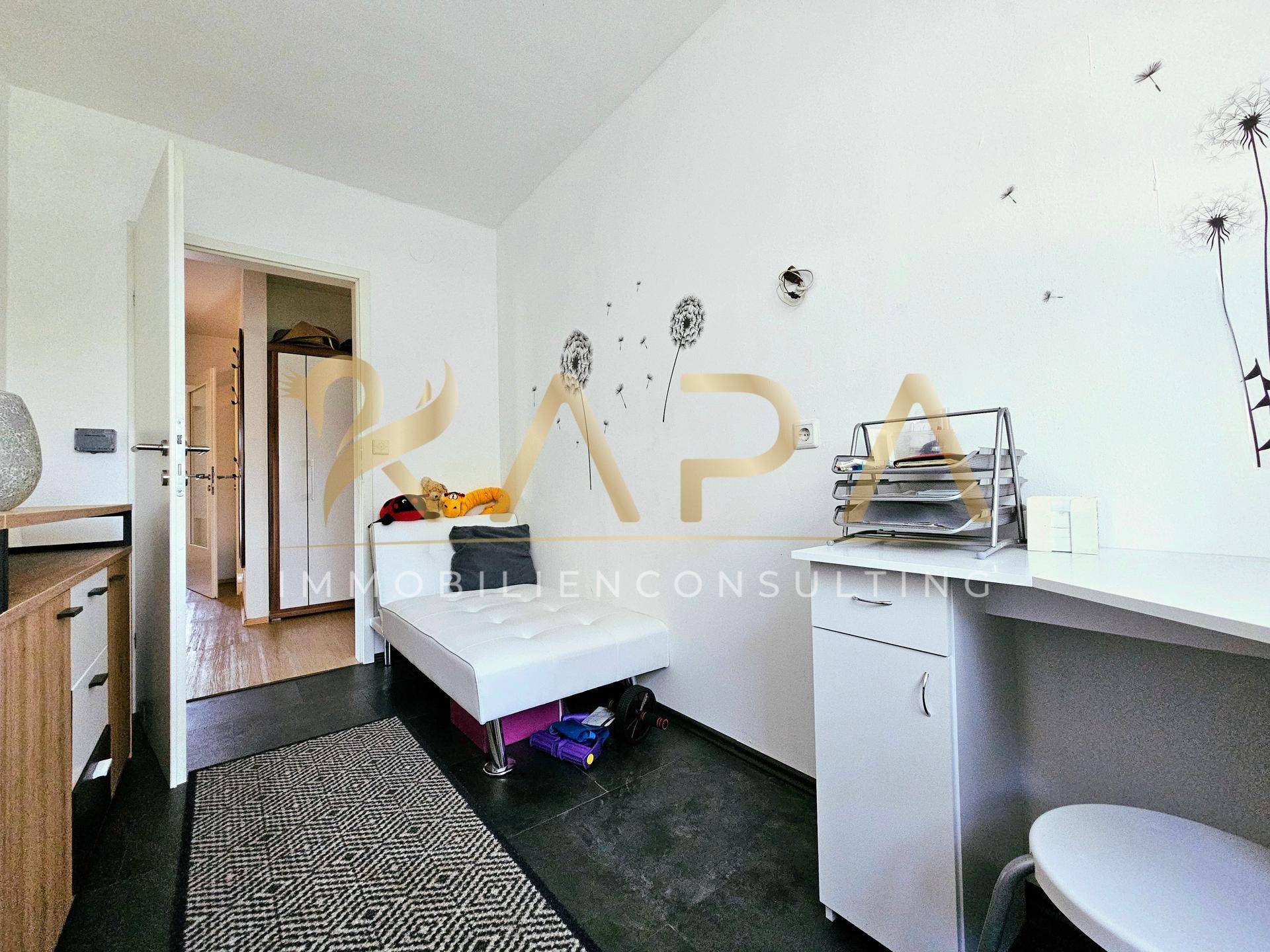 Büro/ Kinderzimmer