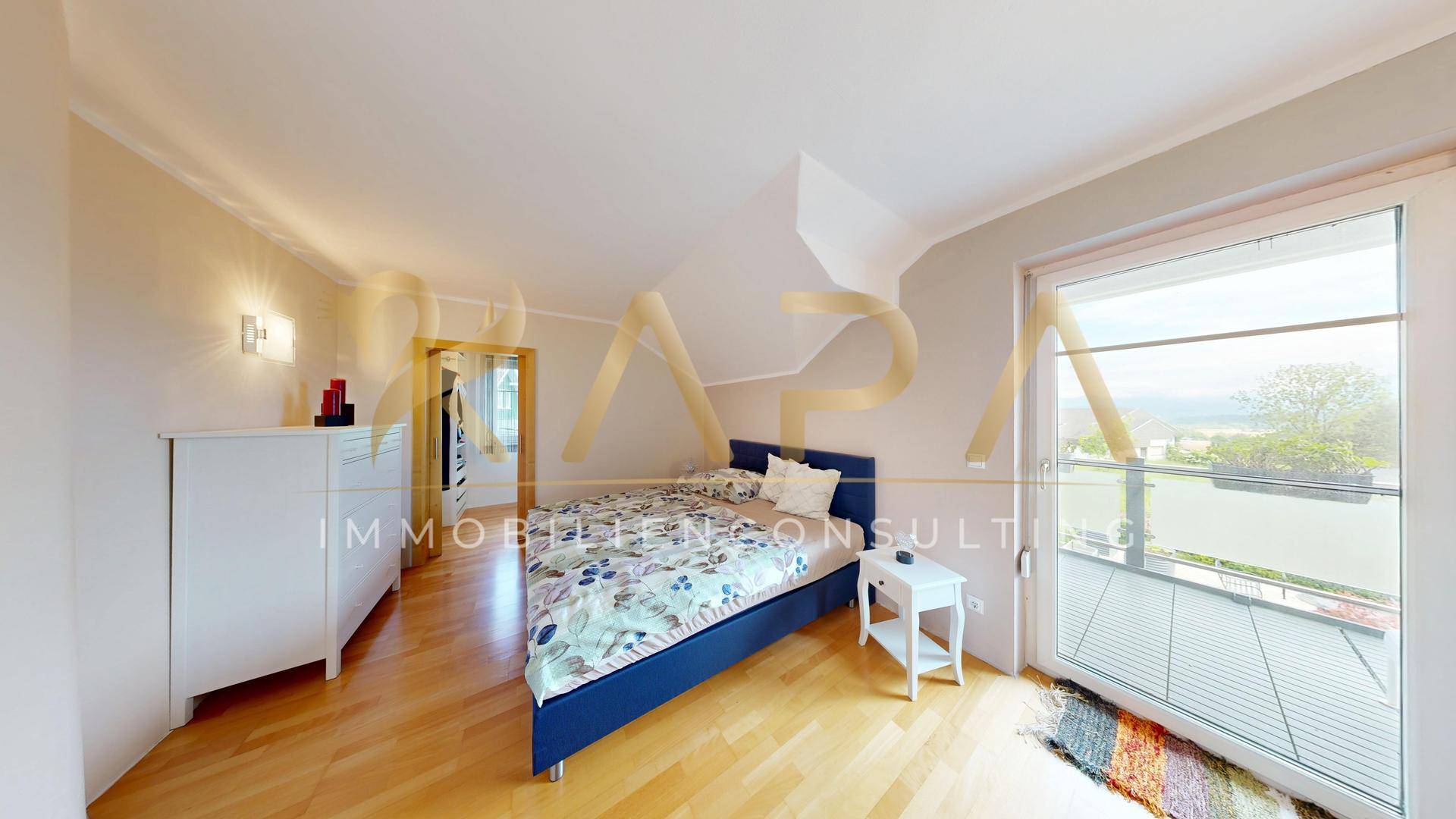 Schlafzimmer 1
