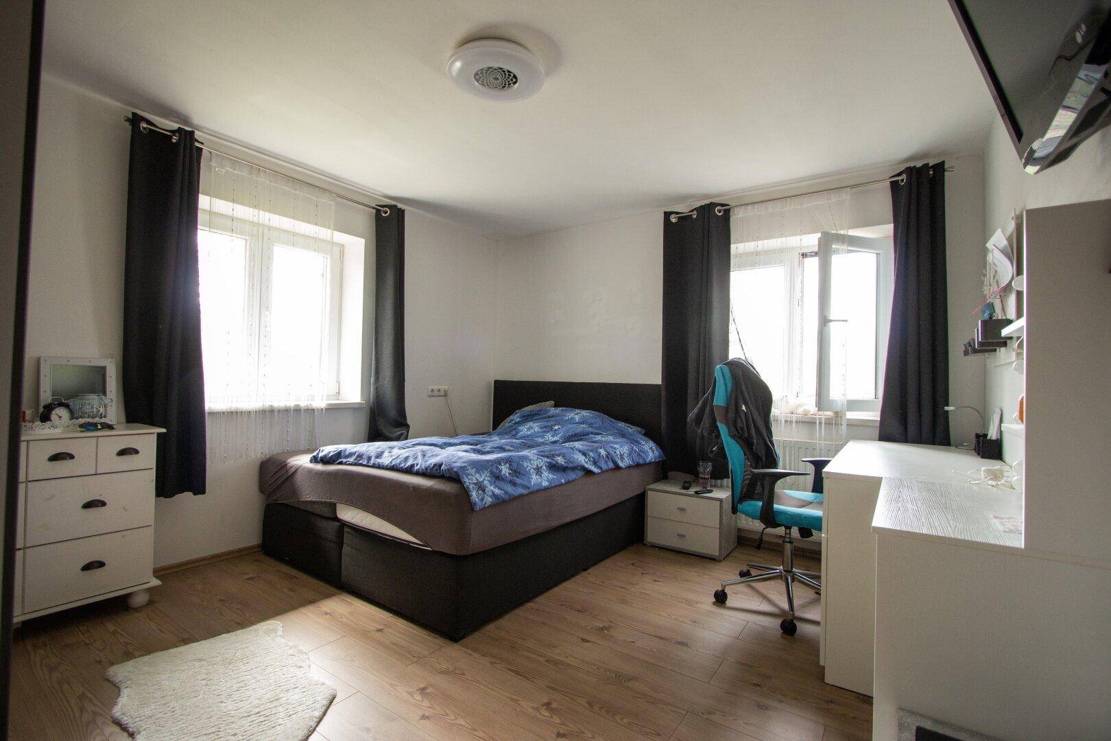 Schlafzimmer - OG