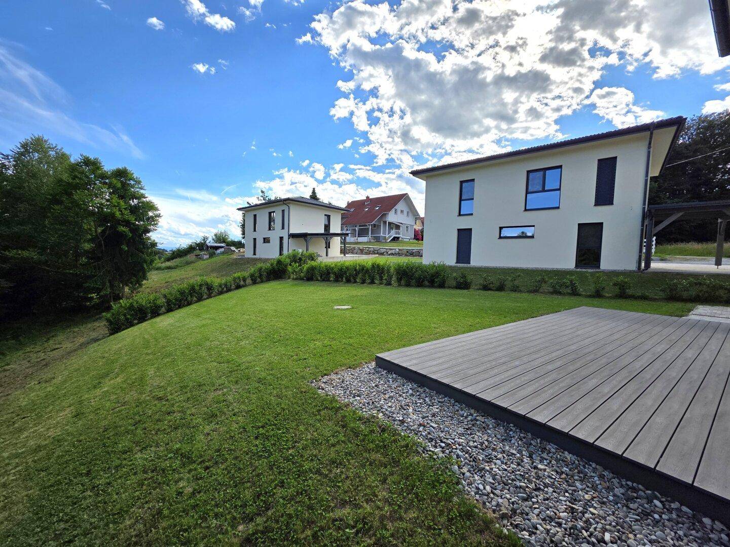 Terrasse und Garten