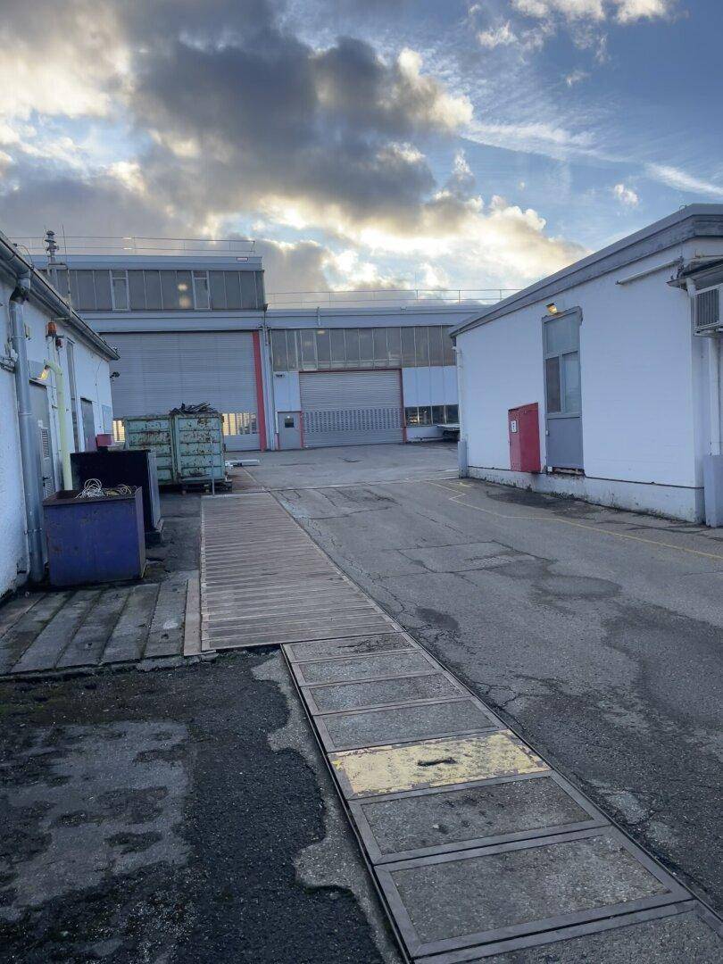 Großzügige Lagerfläche – 232 m² in Attnang-Puchheim – pohled 2