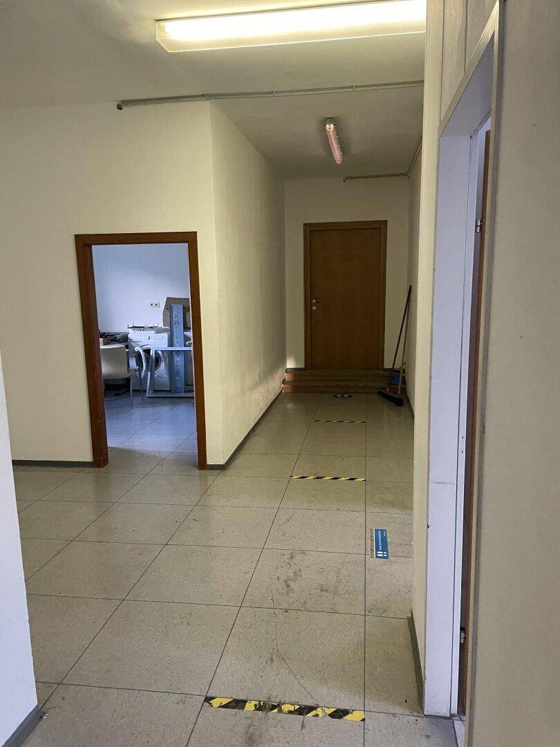 Großzügige Lagerfläche – 232 m² in Attnang-Puchheim – pohled 3