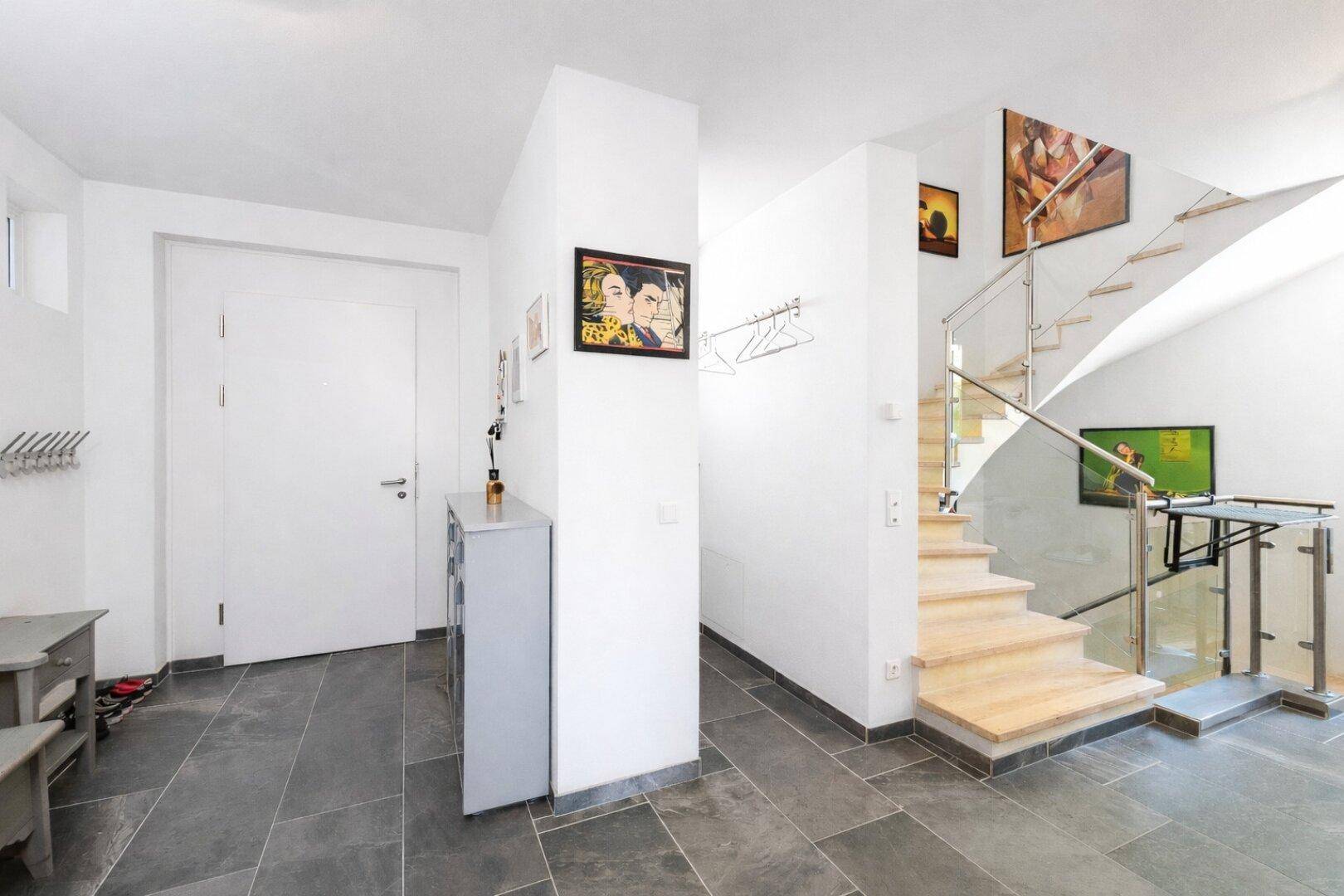 Exklusives Anwesen in Panorama-Plateaulage - Ansicht 6