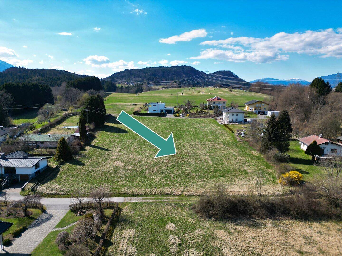 Sonniges Baugrundstück in idyllischer Lage mit Fernblick - Ansicht 2
