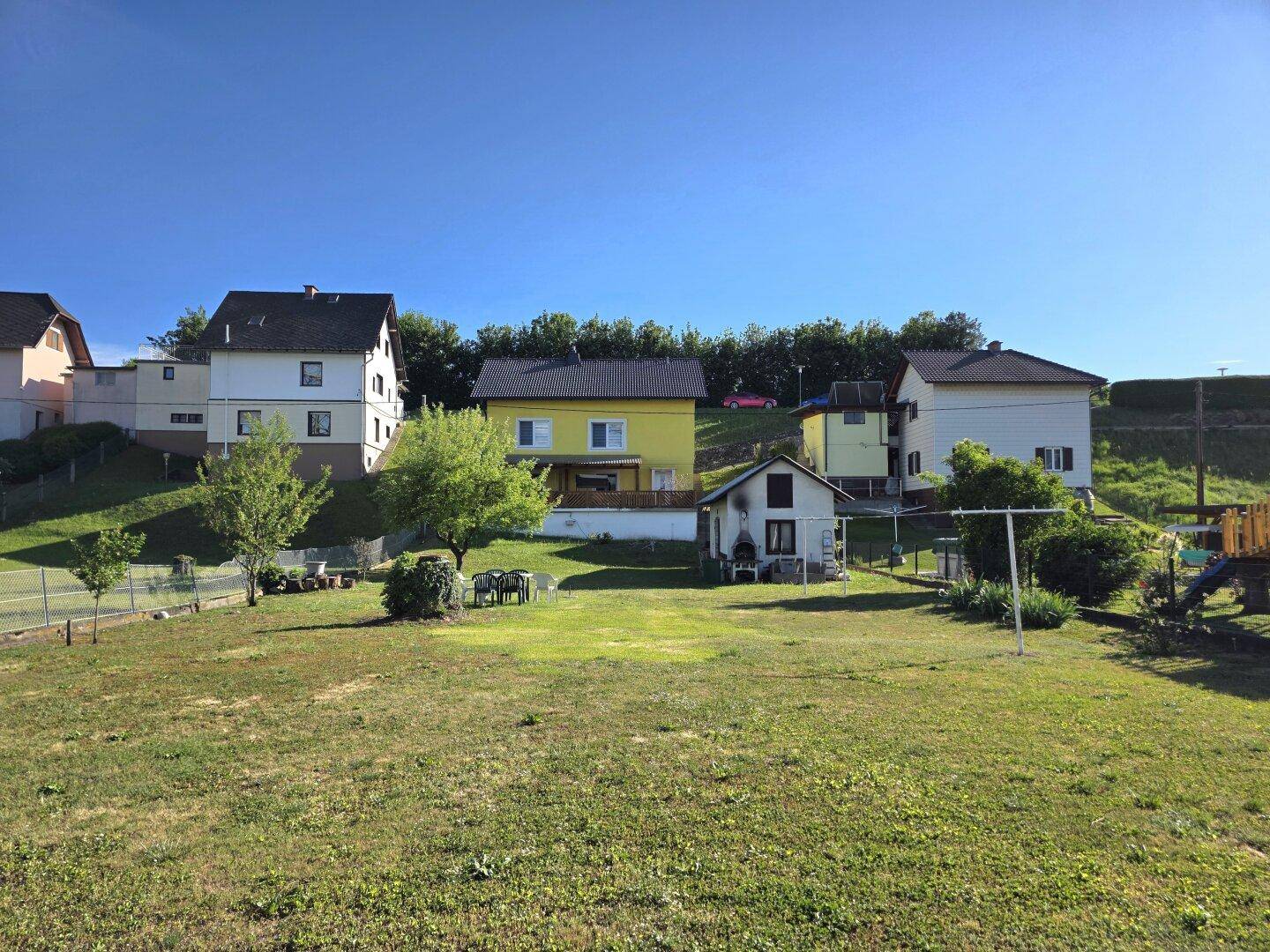 Modernisiertes Haus mit 2 Wohneinheiten! - Ansicht 5