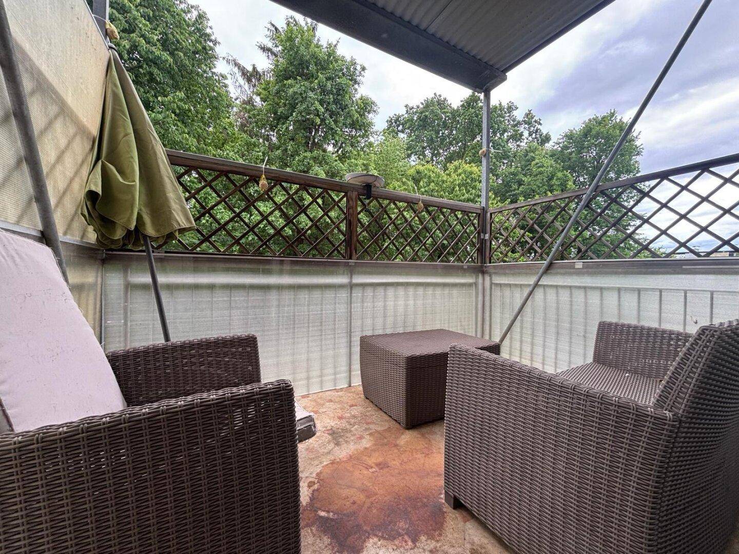 Sonnige Wohnung mit Balkon und Grünblick! – pohled 4