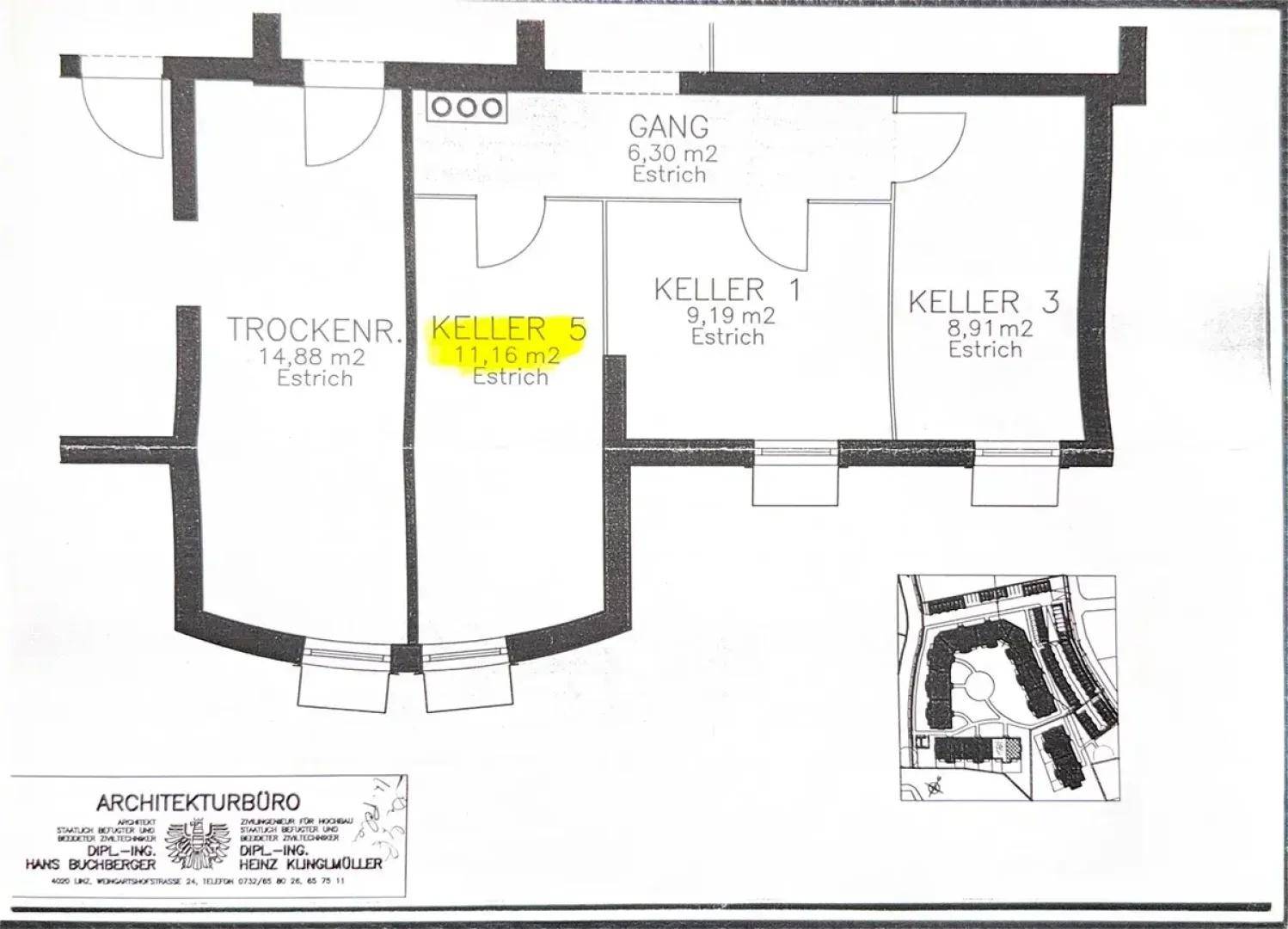 Grundriss des Kellergeschosses mit mehreren Kellerräumen, einem Trockenraum und einem Gang.