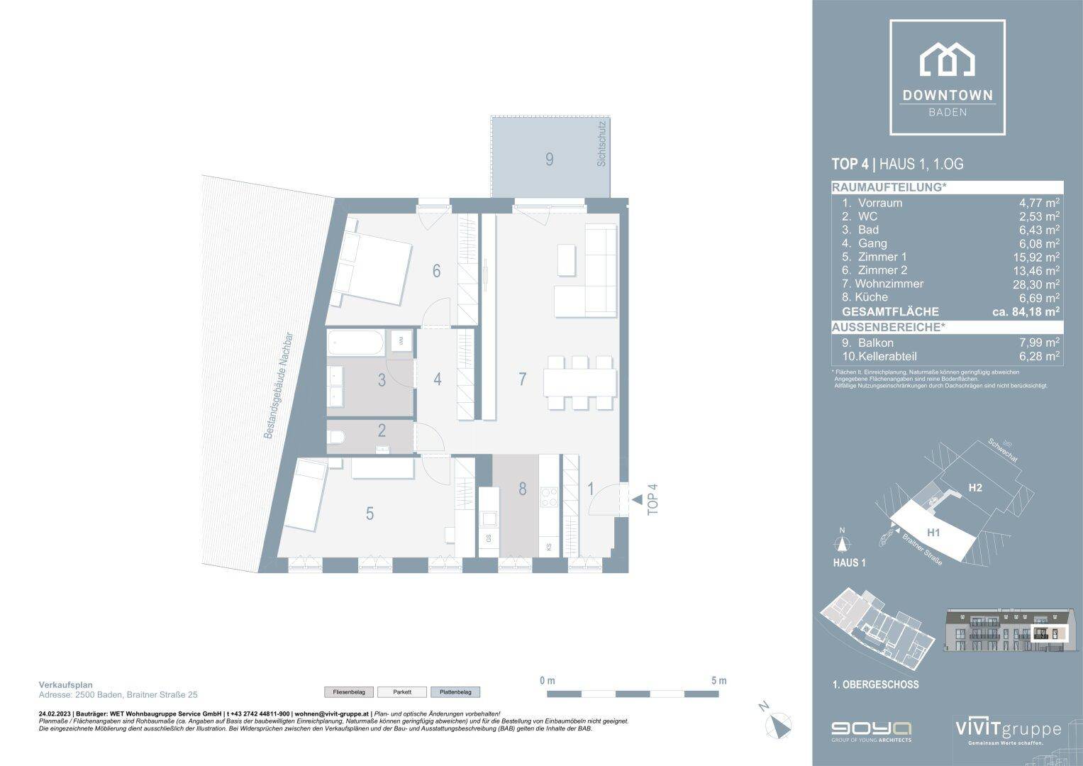 Grundriss einer Wohnung im Obergeschoss mit offenem Wohnbereich, separatem WC und Balkon.