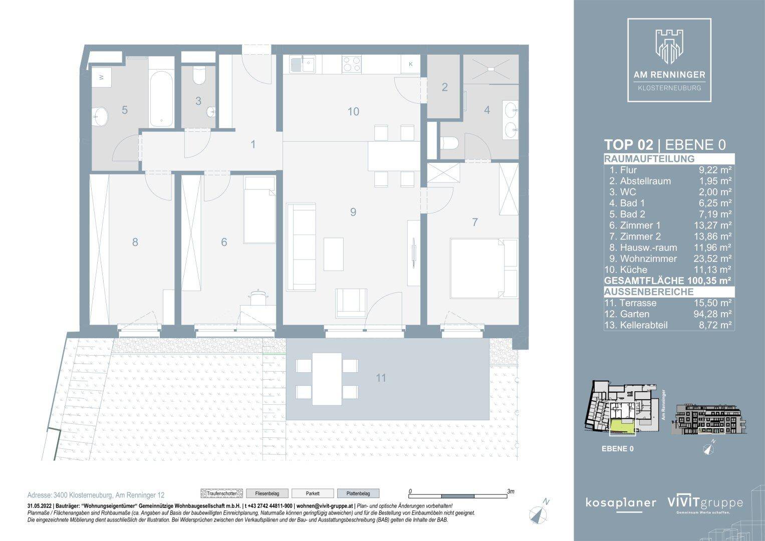 Detaillierter Grundriss einer Wohnung mit drei Schlafzimmern, zwei Bädern, Terrasse und Garten.