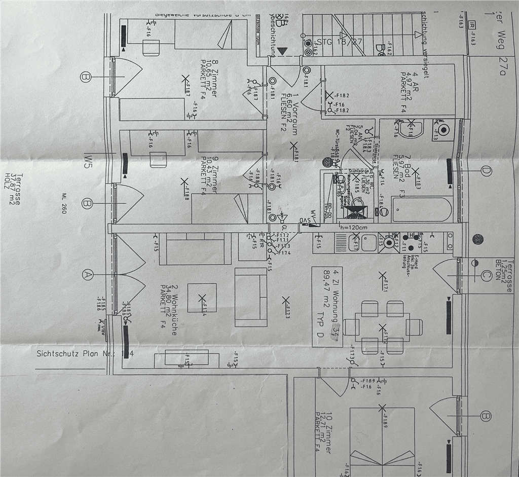 Detaillierter Grundriss der Wohnung mit Raumaufteilung und Möblierungsvorschlägen.