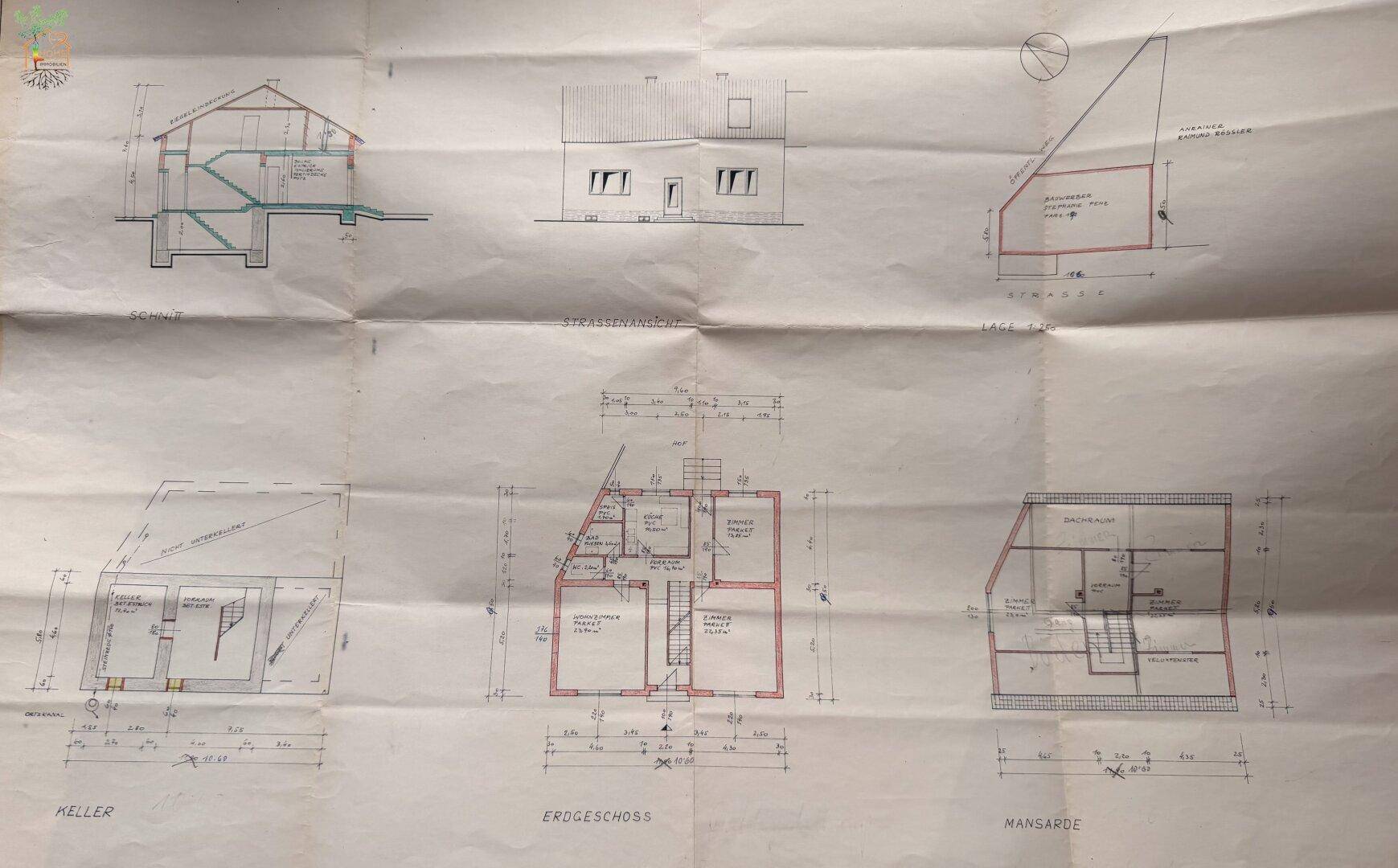 Gefalteter Bauplan mit Schnittansicht, Straßenansicht, Keller-, Erdgeschoss- und Mansardengrundrissen.