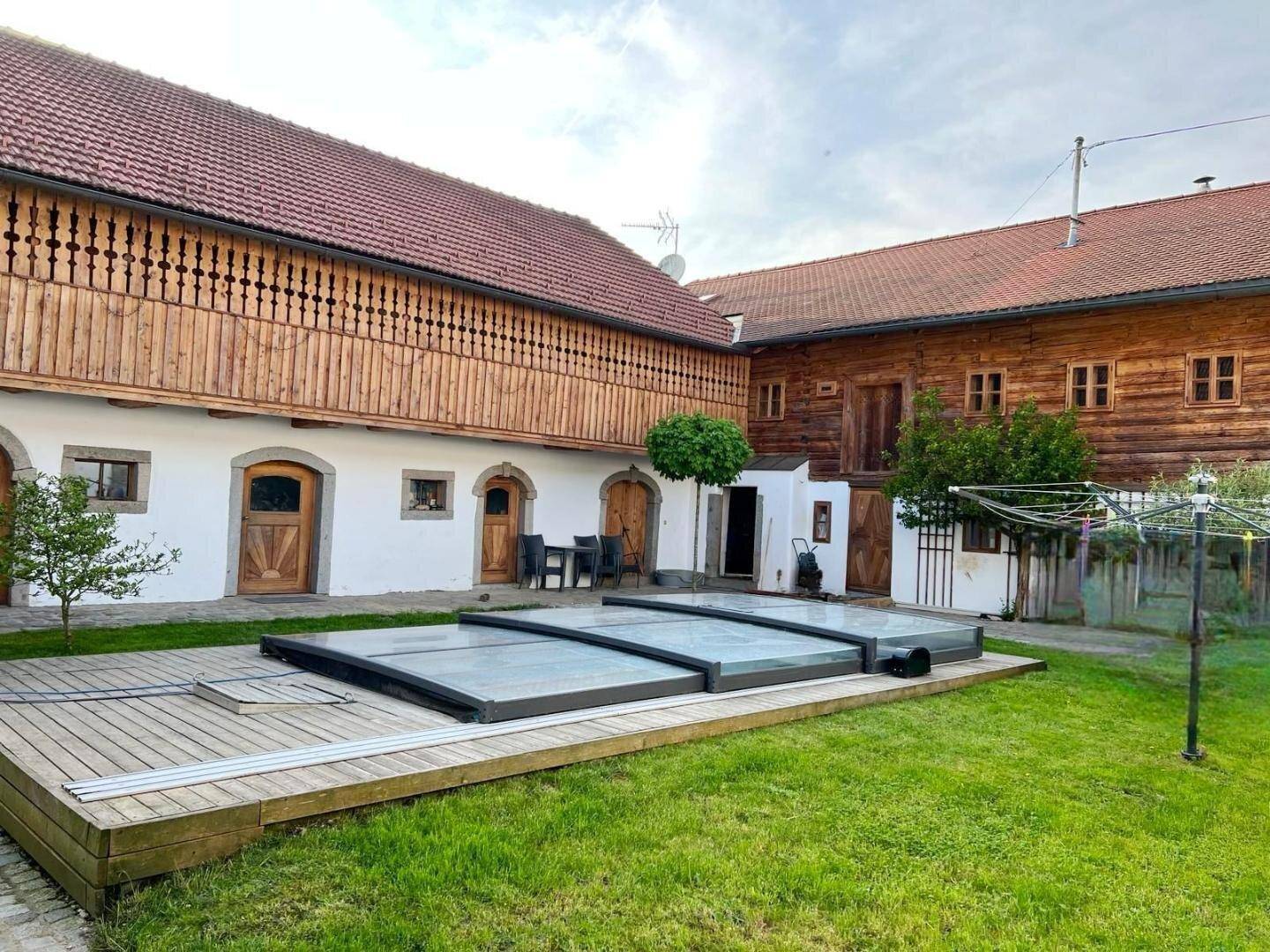 Innnehof2