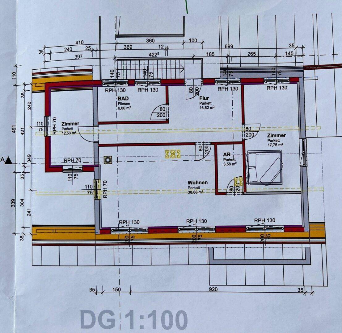 Grundriss des Dachgeschosses mit Schlafzimmern, Bad, Wohnbereich und Abstellraum.