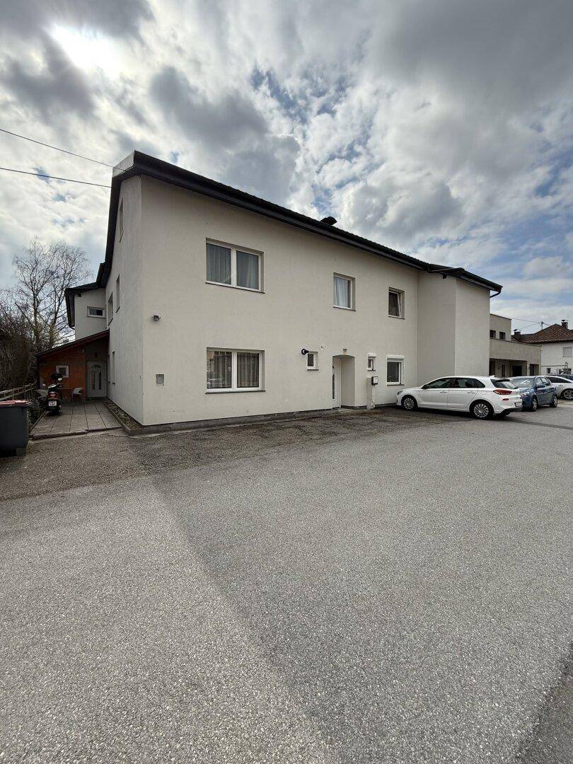 Großzügiges Wohnhaus in zentraler Lage - Widok 3