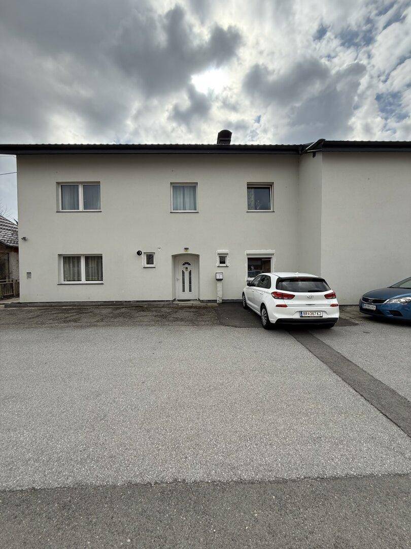 Großzügiges Wohnhaus in zentraler Lage - Widok 2