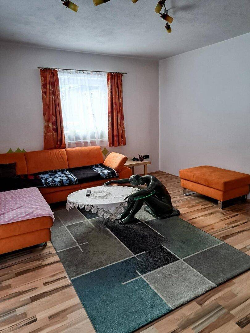 Gemütliches Ein- bis Zweifamilienhaus mit Balkon &amp; Terrasse &amp; Photovoltaik - Mehr