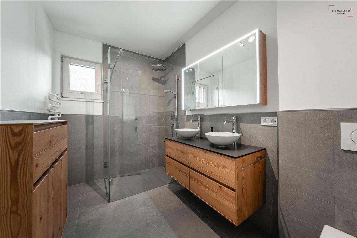 Die_Maklerei_Walchsee_Badezimmer 2