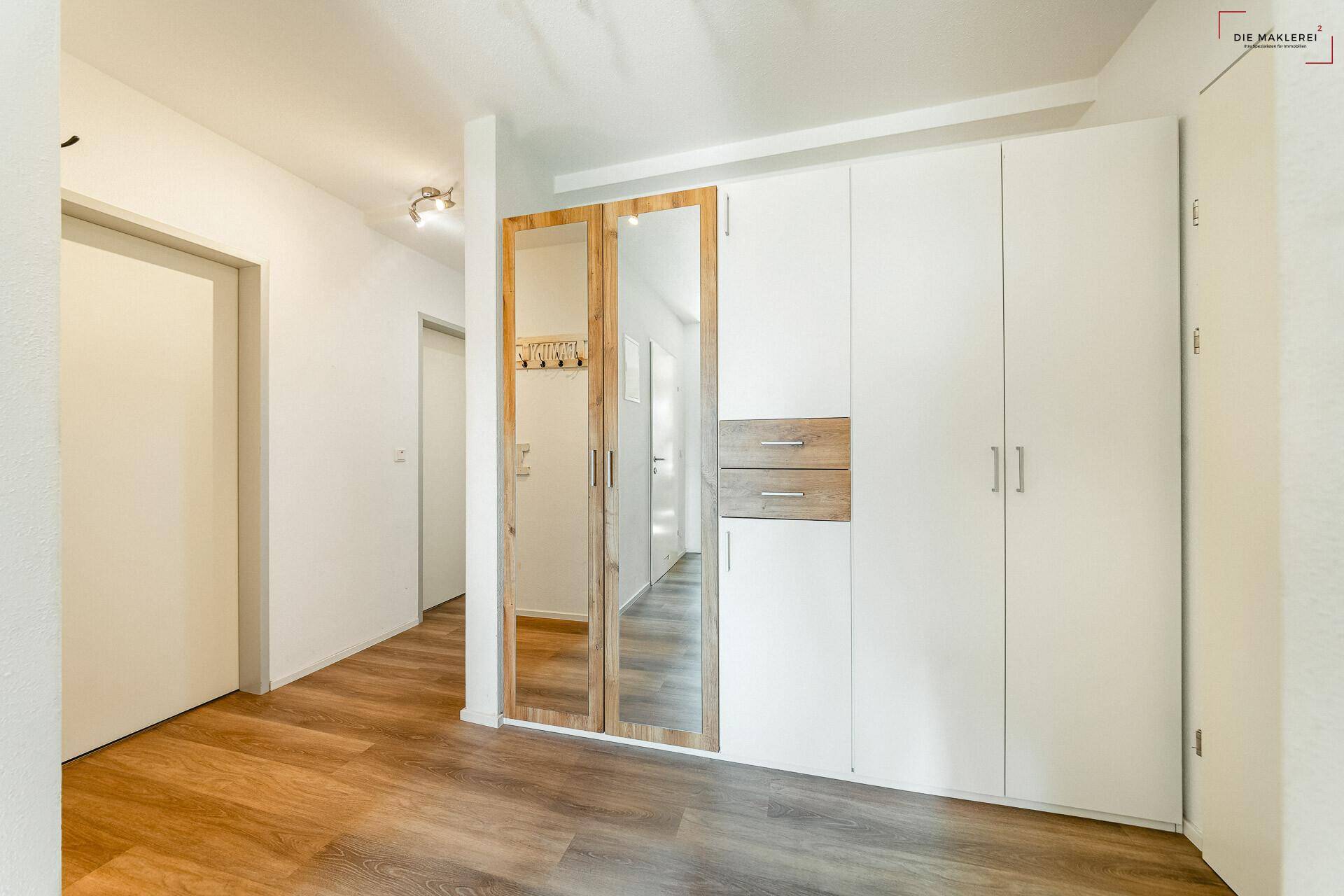 Die_Maklerei_Kirchbichl-Garderobe