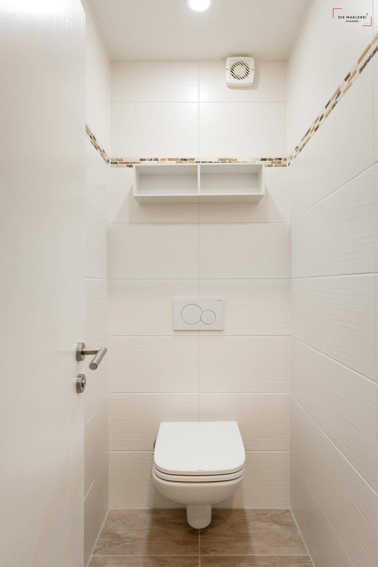 Die_Maklerei_Kundl_separates WC