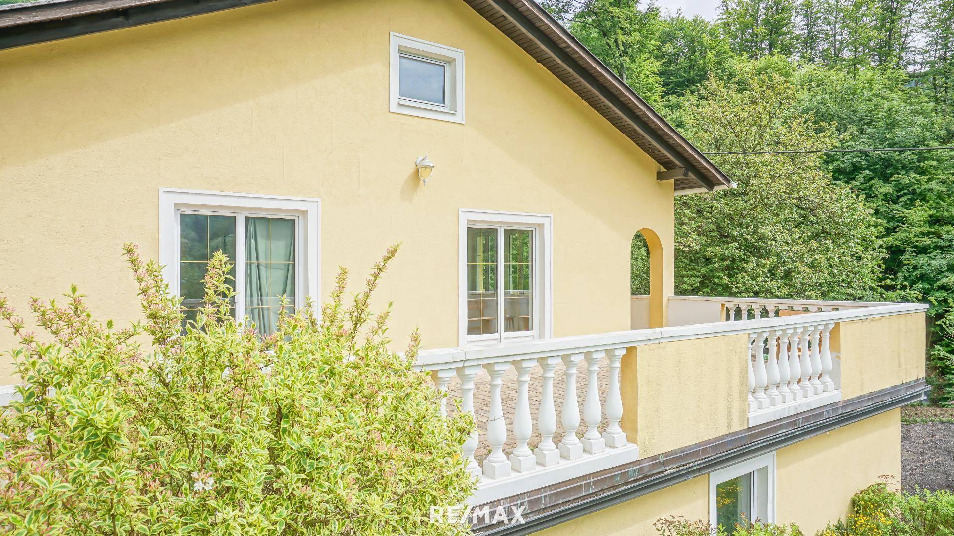 Blick auf Terrasse Wohnung 2