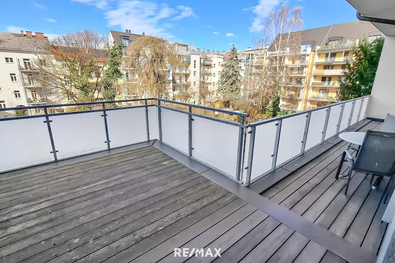 Balkon mit Dachterrasse