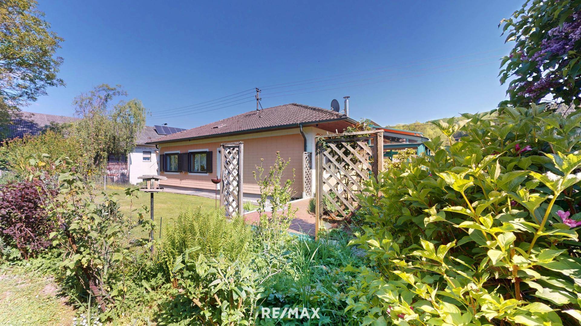 Bungalow mit schönem Garten