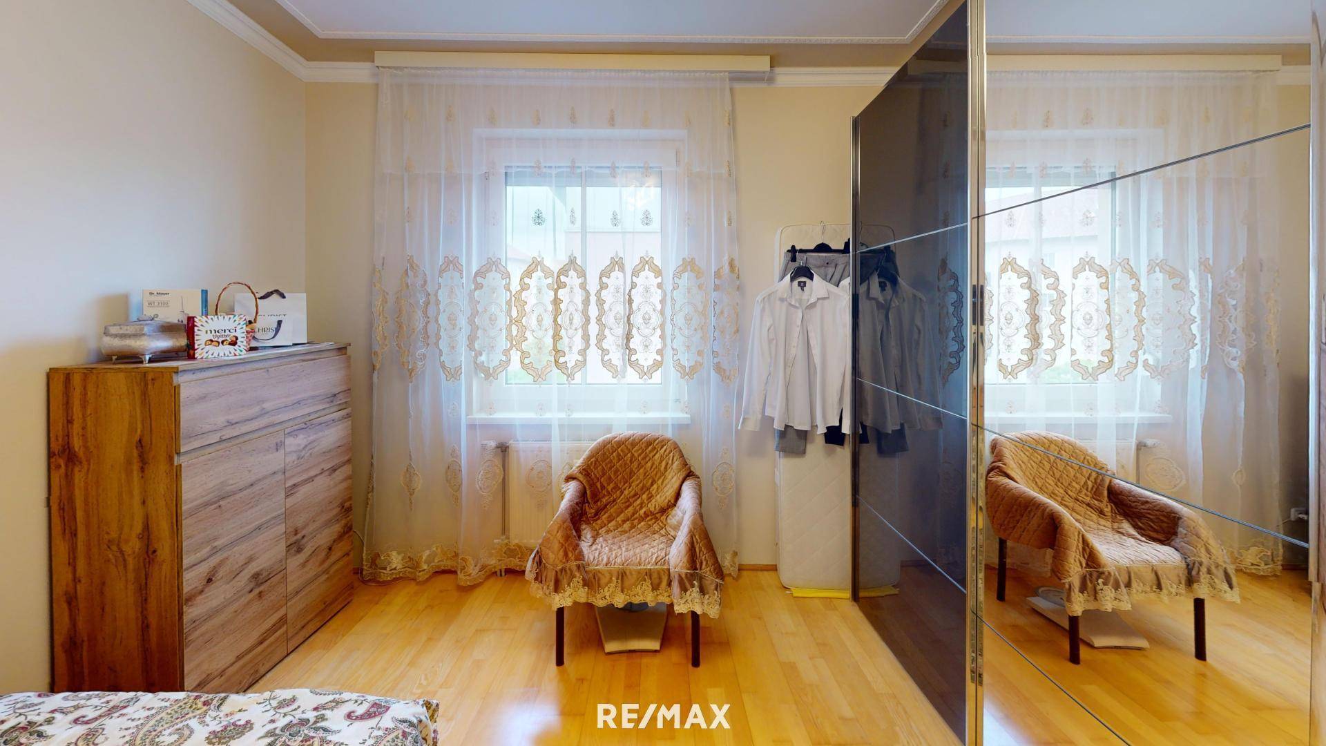 Elternschlafzimmer andere Perspektive