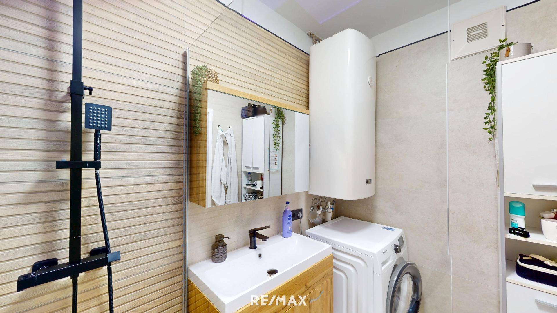Badezimmer anderer Winkel