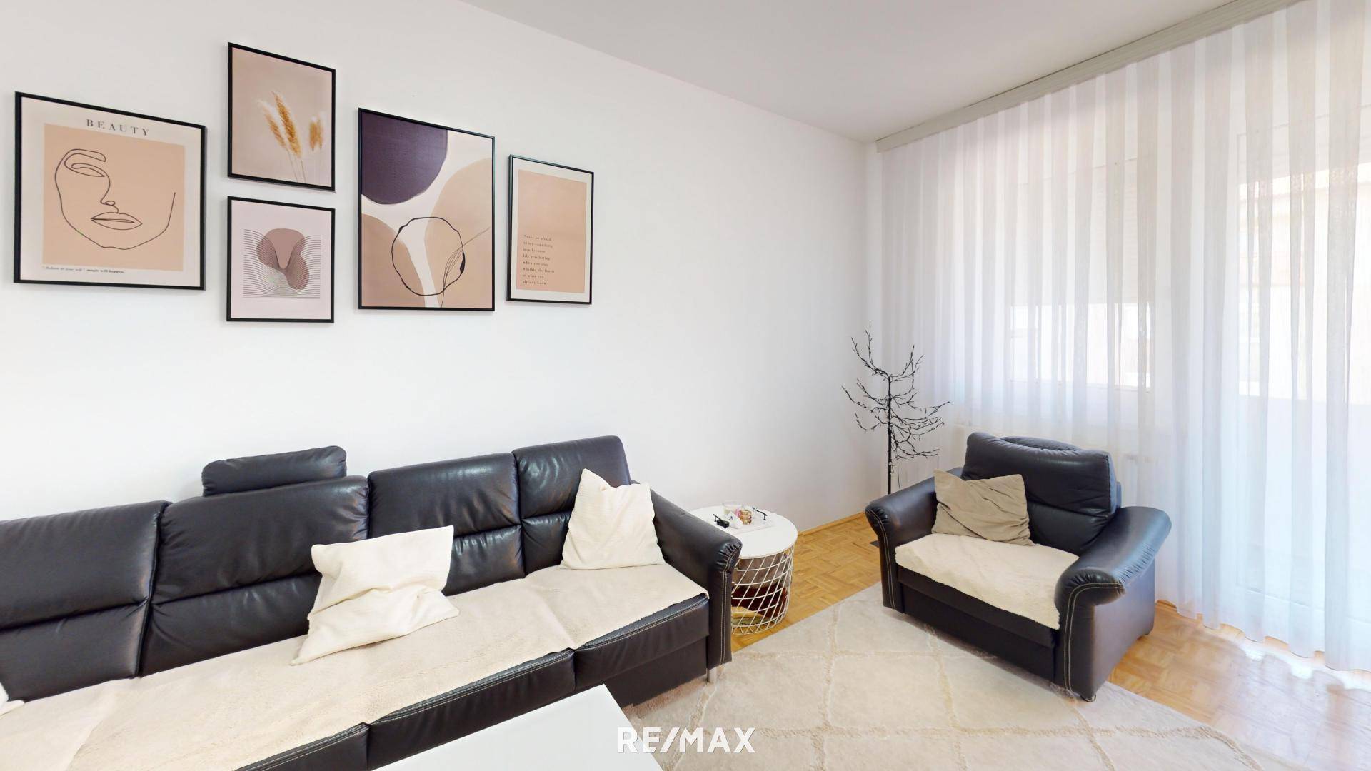 Wohnzimmer anderer Winkel
