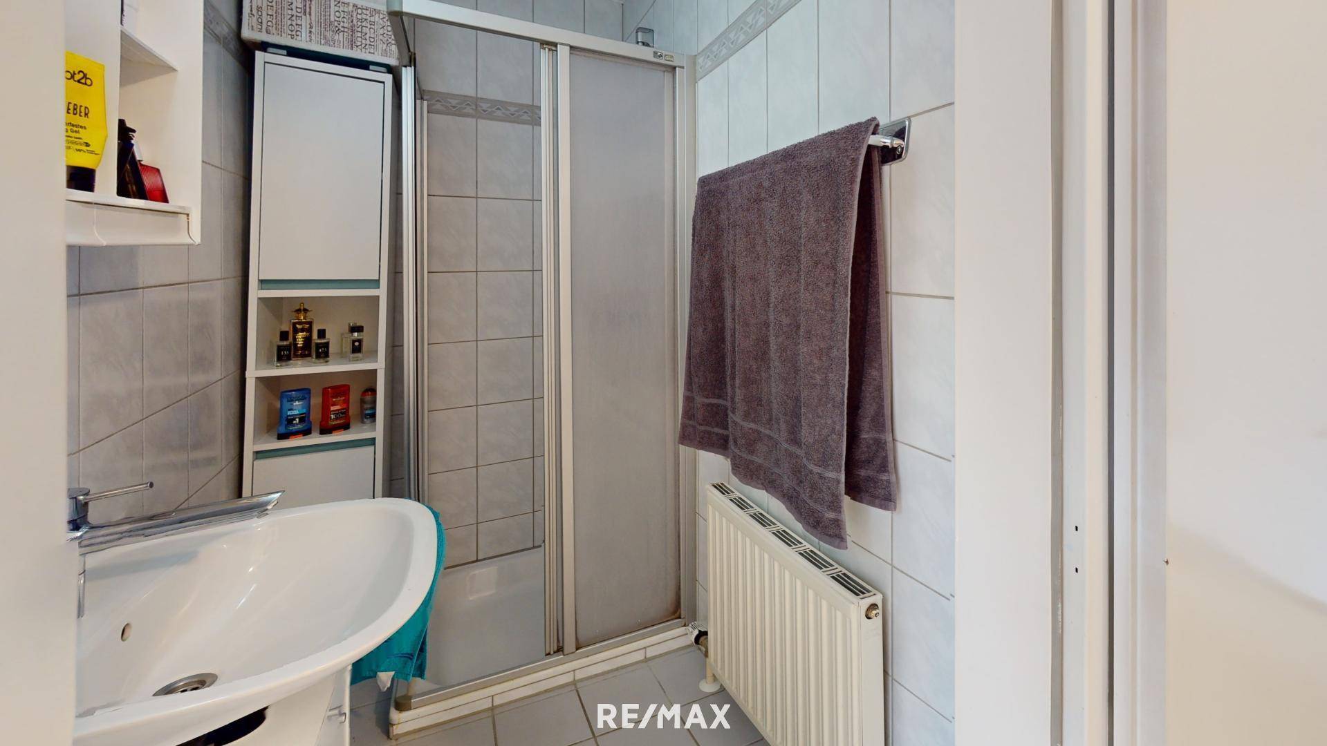 Bad mit Dusche