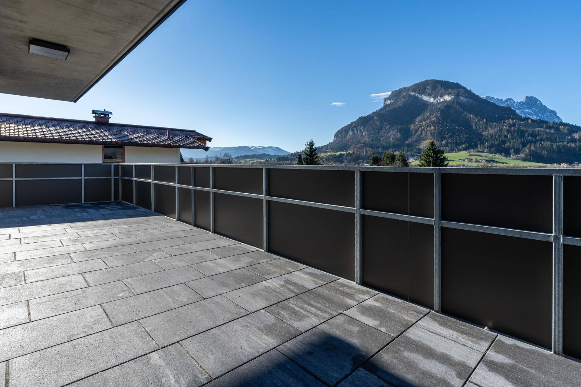 Erstklassige DG-Wohnung mit Horn- und Kaiserblick - Ansicht 2