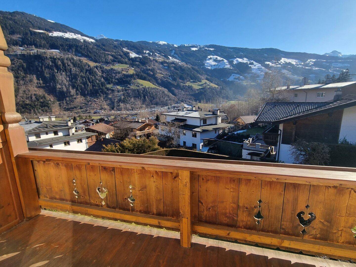 Sonnenbalkon mit sehr schöner Aussicht